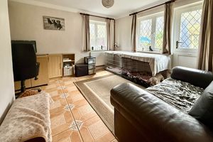 Photo 15- click for photo gallery